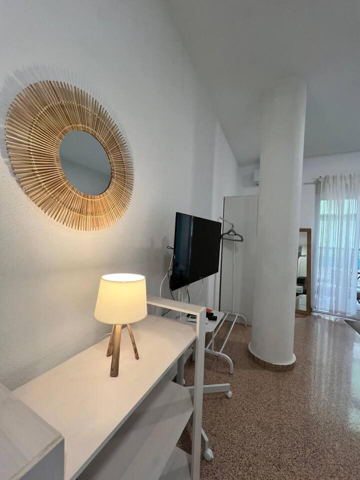 Estudios Con Encanto Аликанте Екстериор снимка