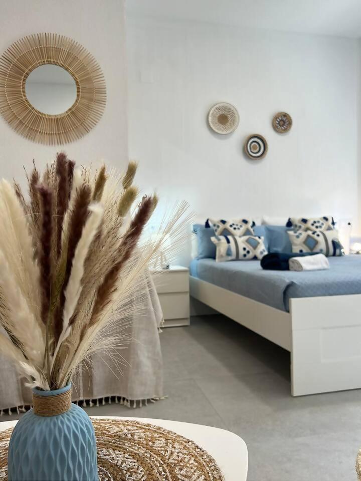 Estudios Con Encanto Аликанте Екстериор снимка